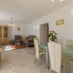 דירה In 39116