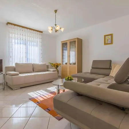 Apartment In 39116 Povile