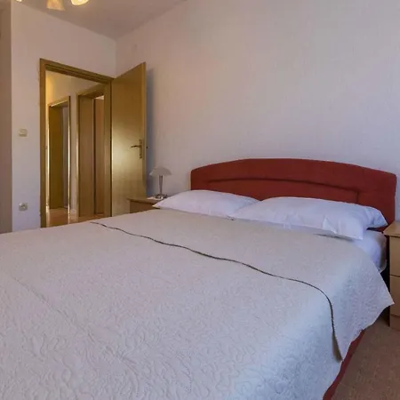 In 39116 Apartment