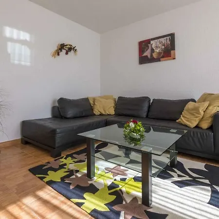 Apartment In 39116 *