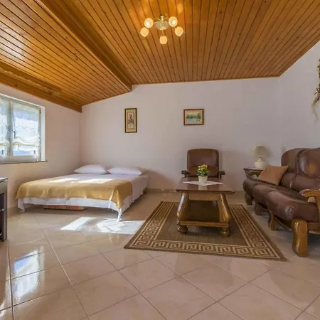 Apartment In 39116 Povile