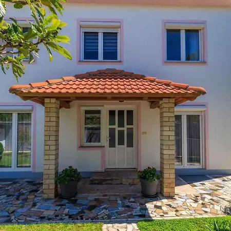 Apartmán In 39116 Povile