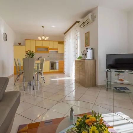 Apartmán In 39116