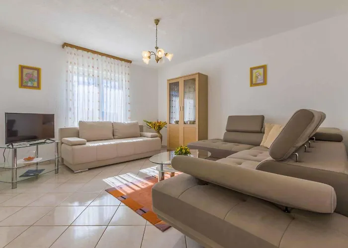 Appartement In 39116 Povile